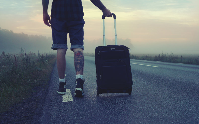 Poradnik zakupowy dla podróżników: Jak wybrać idealne walizki na kółkach i kabinowe dla różnych rodzajów podróży?